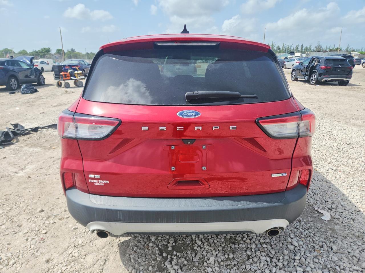 2020 Ford Escape Se - Фото 6