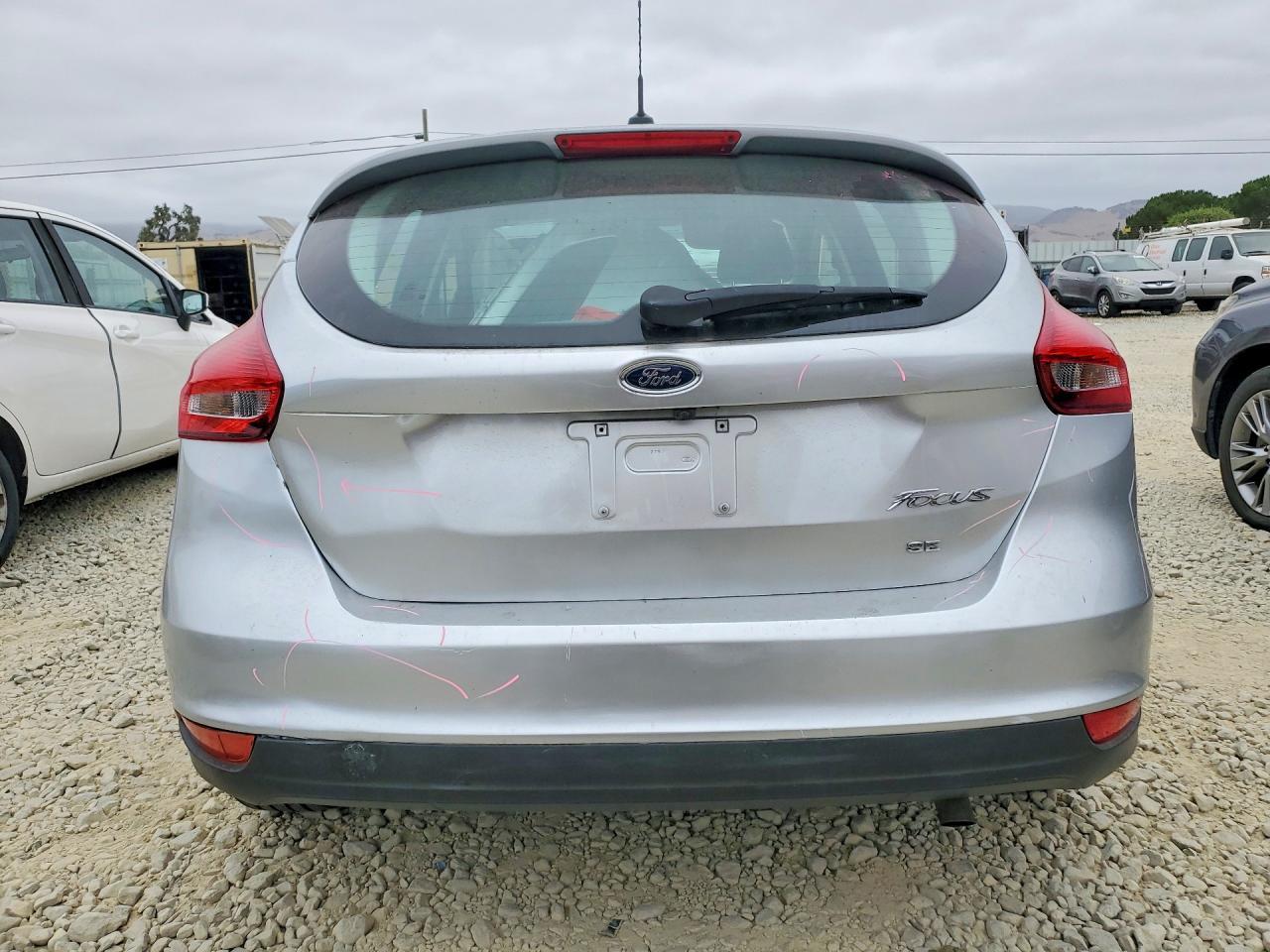 2017 Ford Focus Se - Фото 6