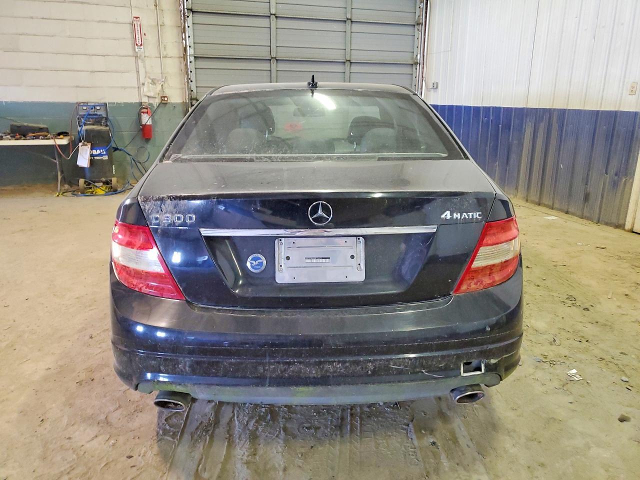 2011 Mercedes-Benz C 300 4Matic - Image 6