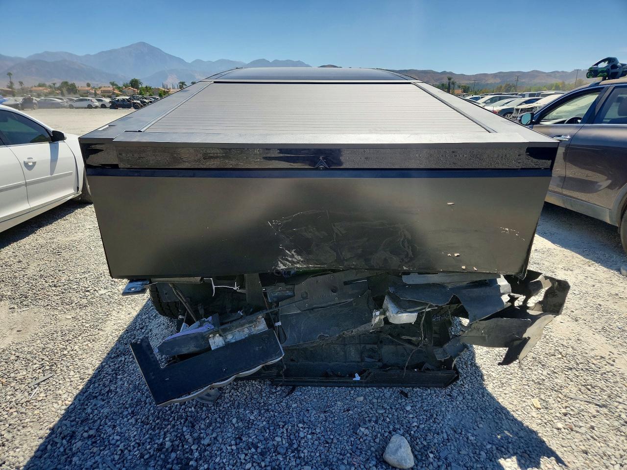 2024 Tesla Cybertruck - Фото 6