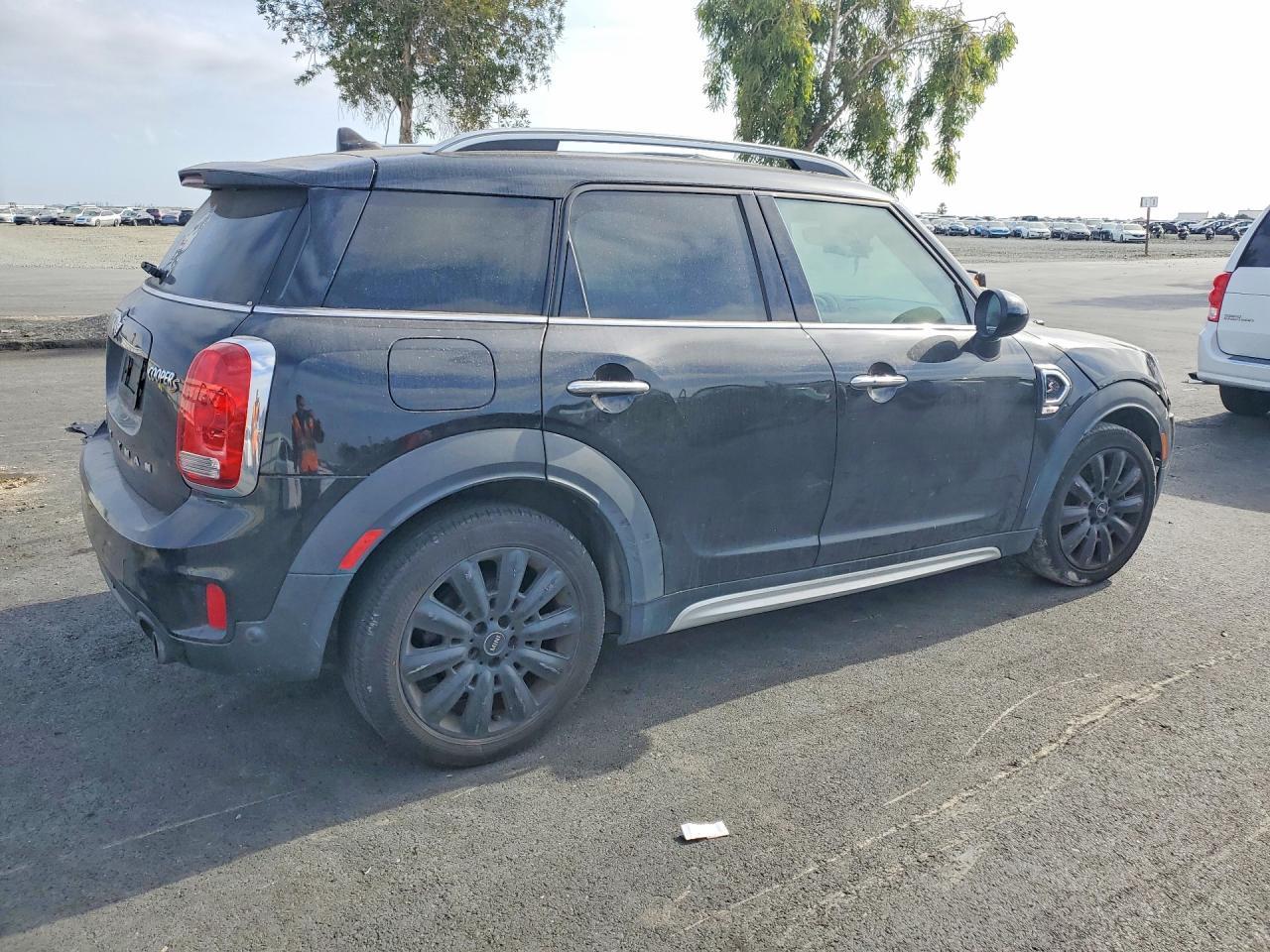 2017 Mini Cooper S Countryman - Image 3