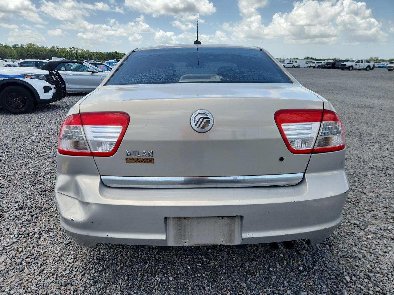 2009 Mercury Milan - Image 6