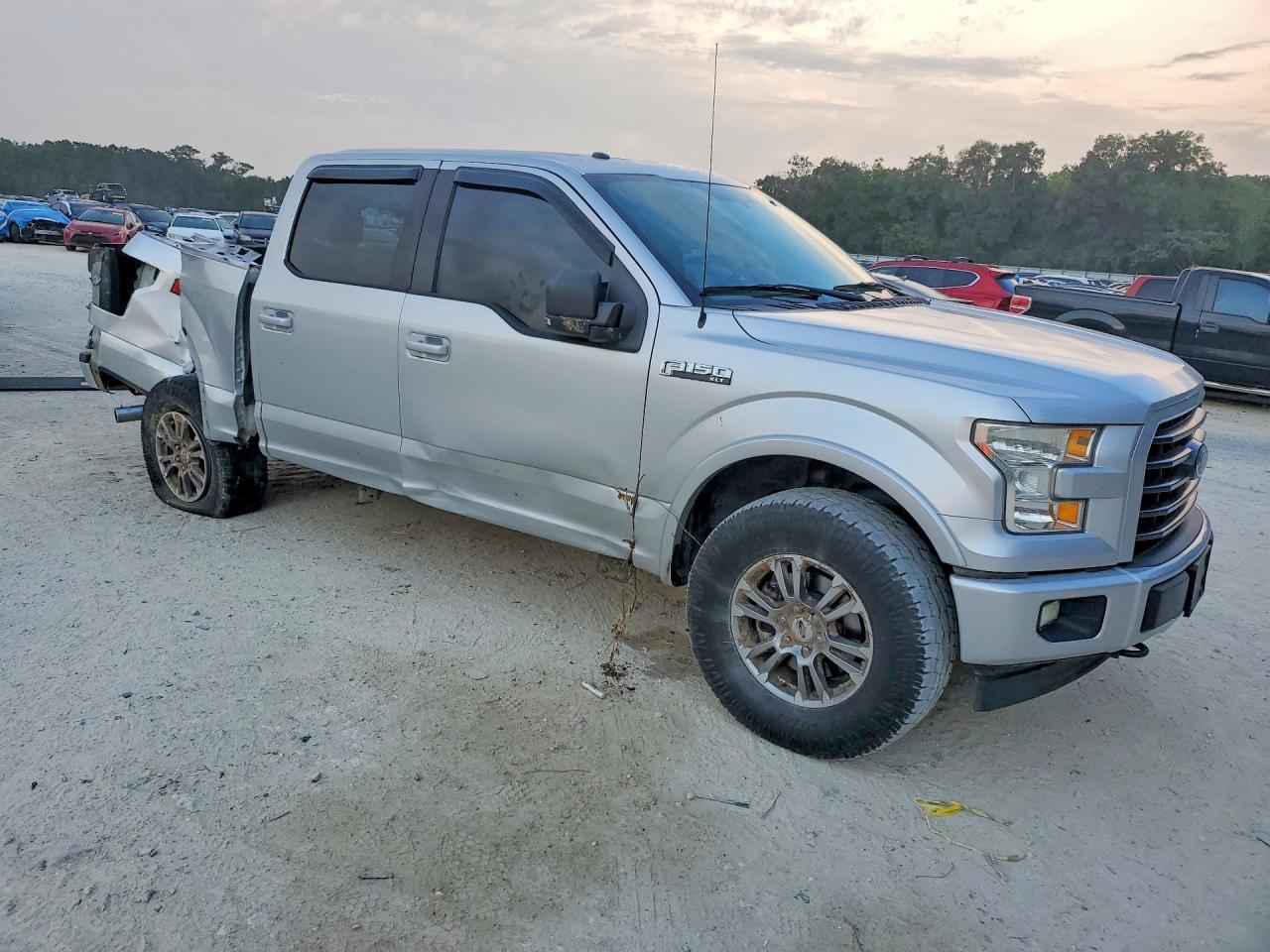 2017 Ford F150 Supercrew - Фото 4