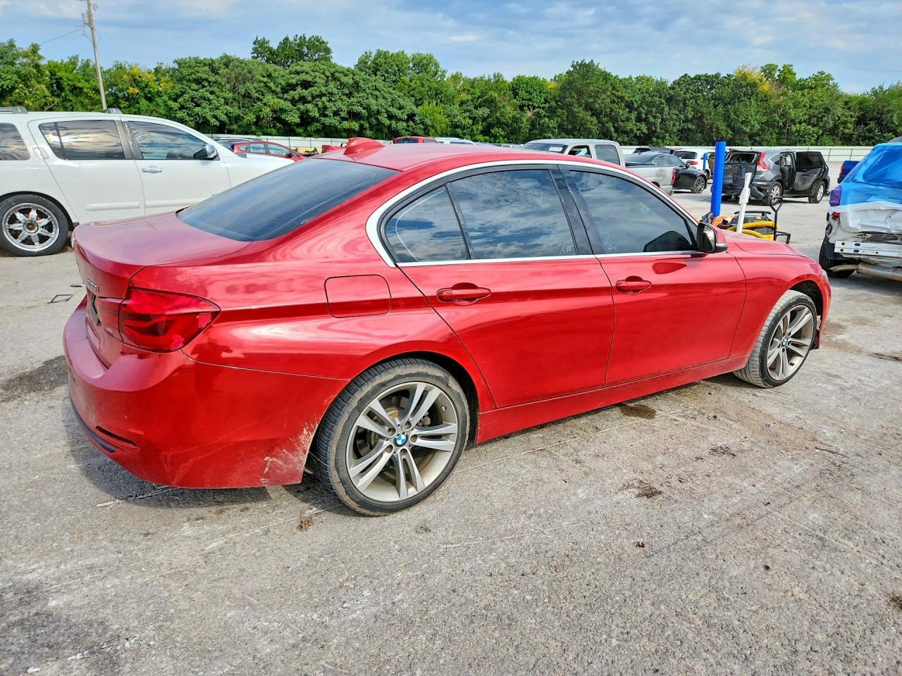 2017 BMW 330 I - Фото 3
