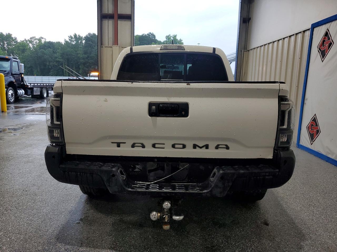 2017 Toyota Tacoma Sr - Фото 6