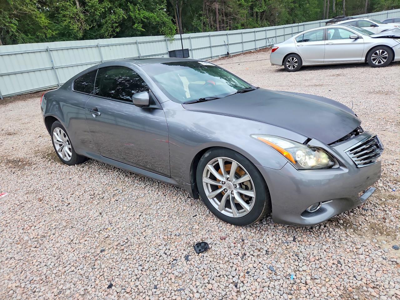 2013 Infiniti G37 Coupe Journey - Image 4
