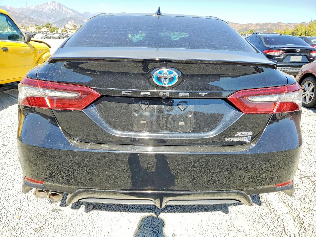 2021 Toyota Camry Xse - Фото 6