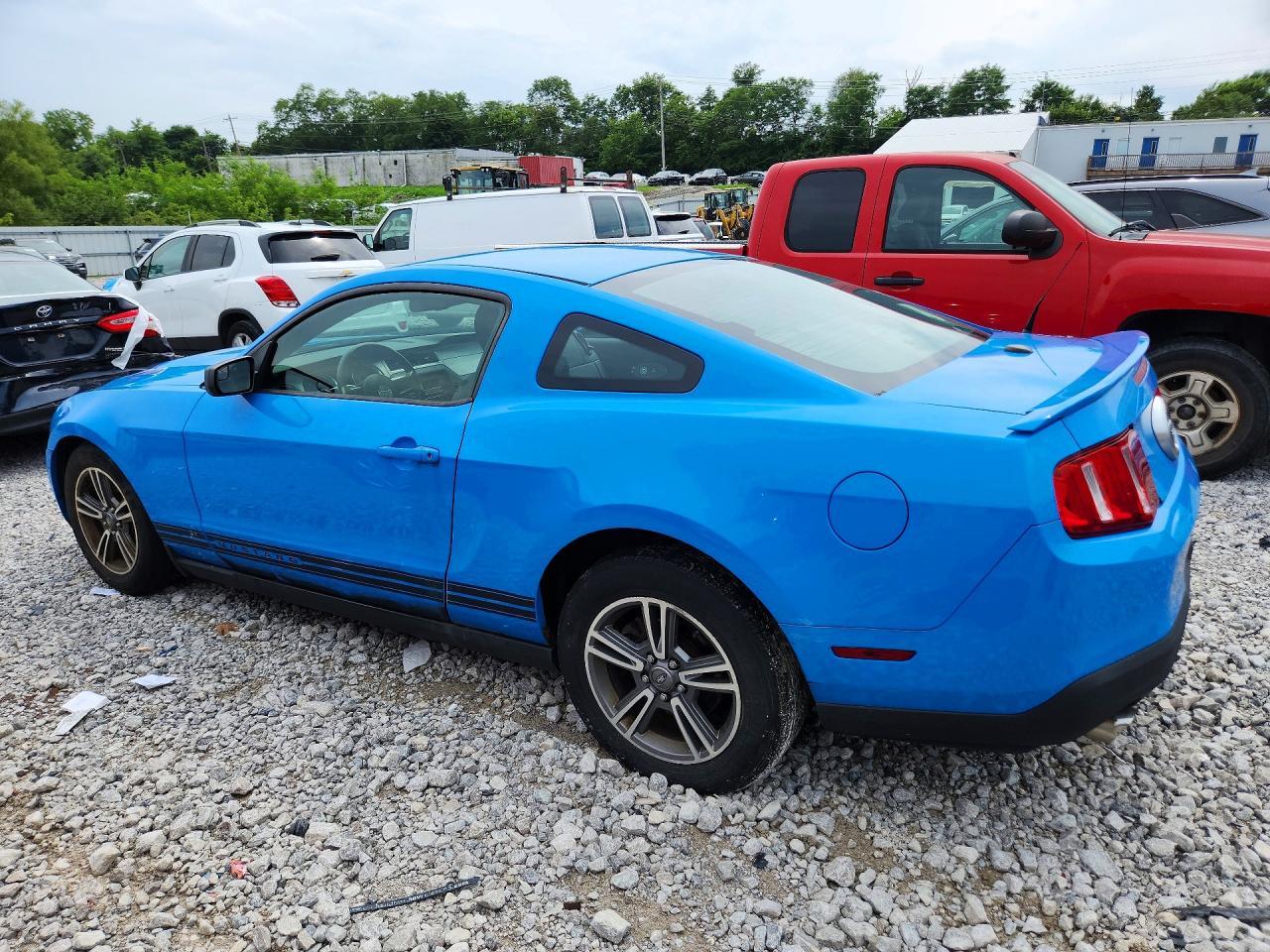 2012 Ford Mustang - Фото 2