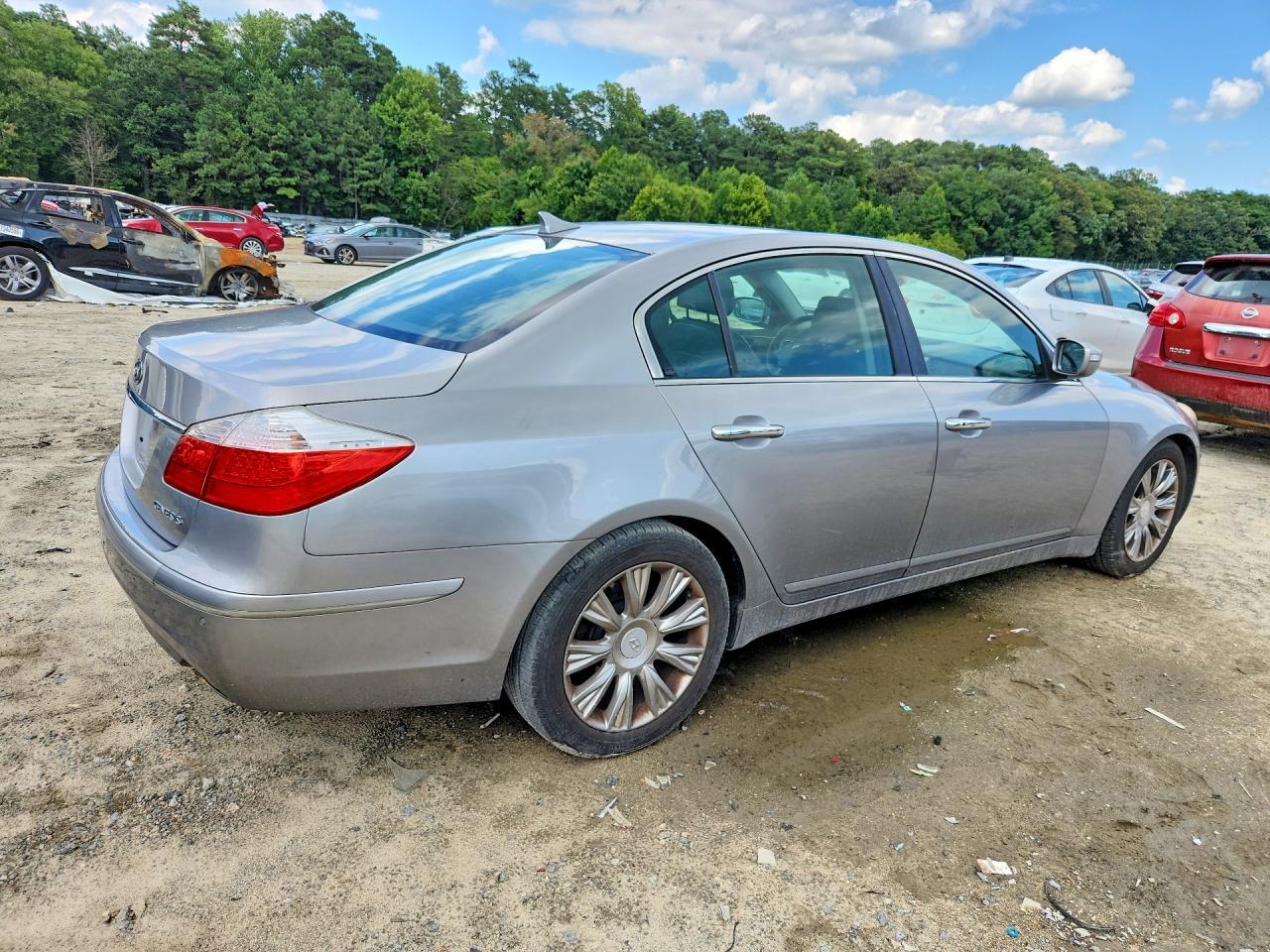 2009 Hyundai Genesis 3.8L - Image 3