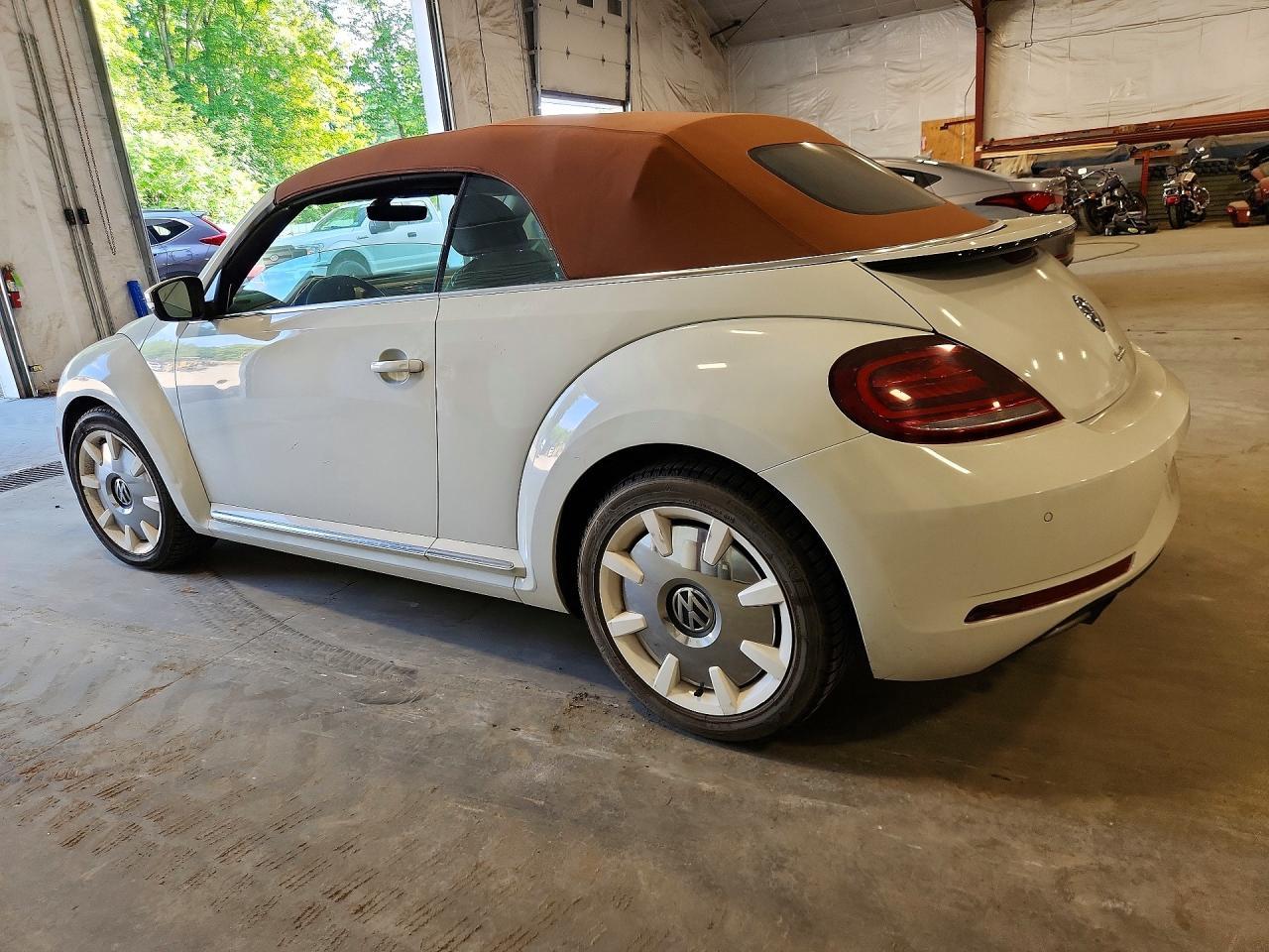 2019 Volkswagen Beetle S - Image 2