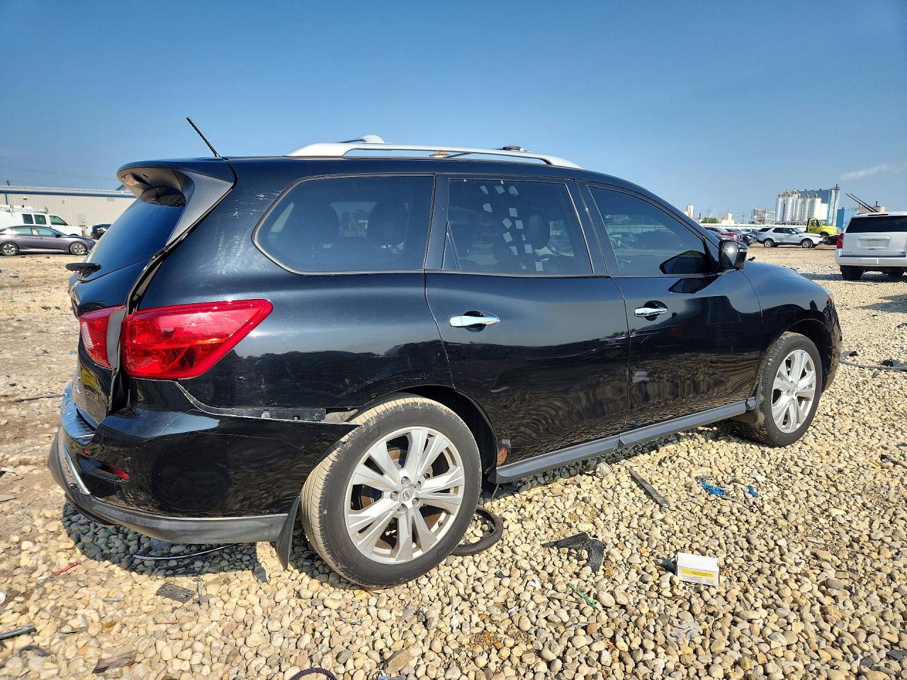 2018 Nissan Pathfinder Sl - Фото 3
