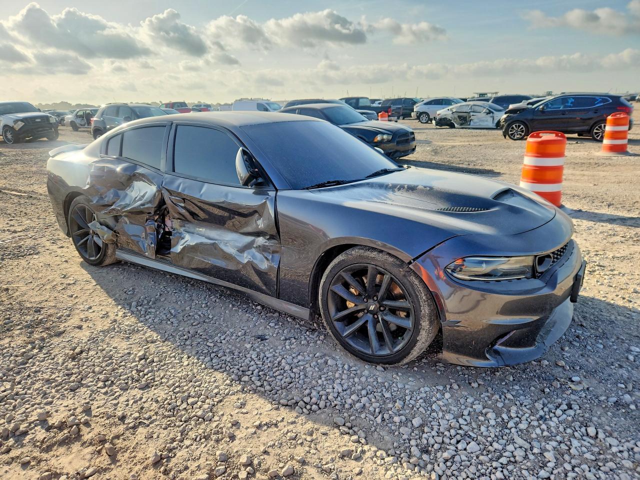 2019 Dodge Charger R/T - Image 4
