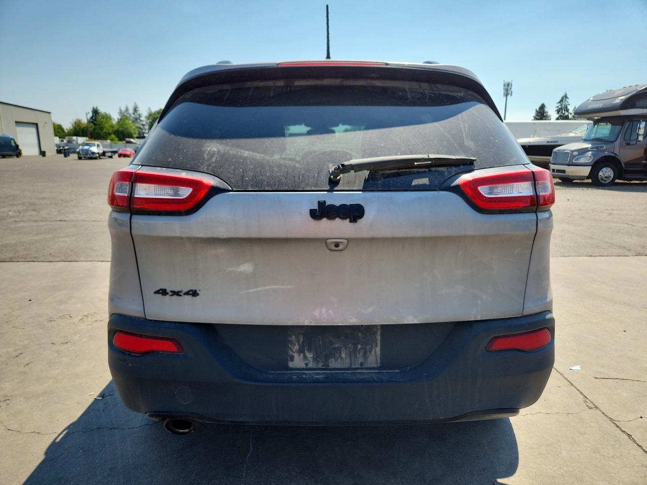2016 Jeep Cherokee Sport - Image 6