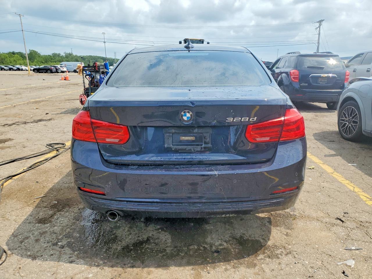 2016 BMW 328 D - Фото 6