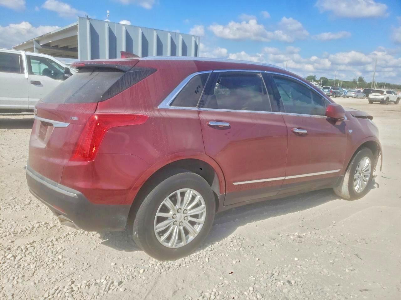 2017 Cadillac Xt5 - Фото 3