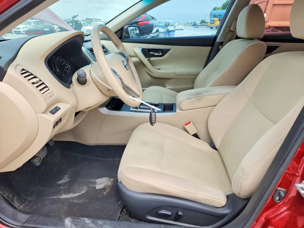2015 Nissan Altima 2.5 S - Фото 7