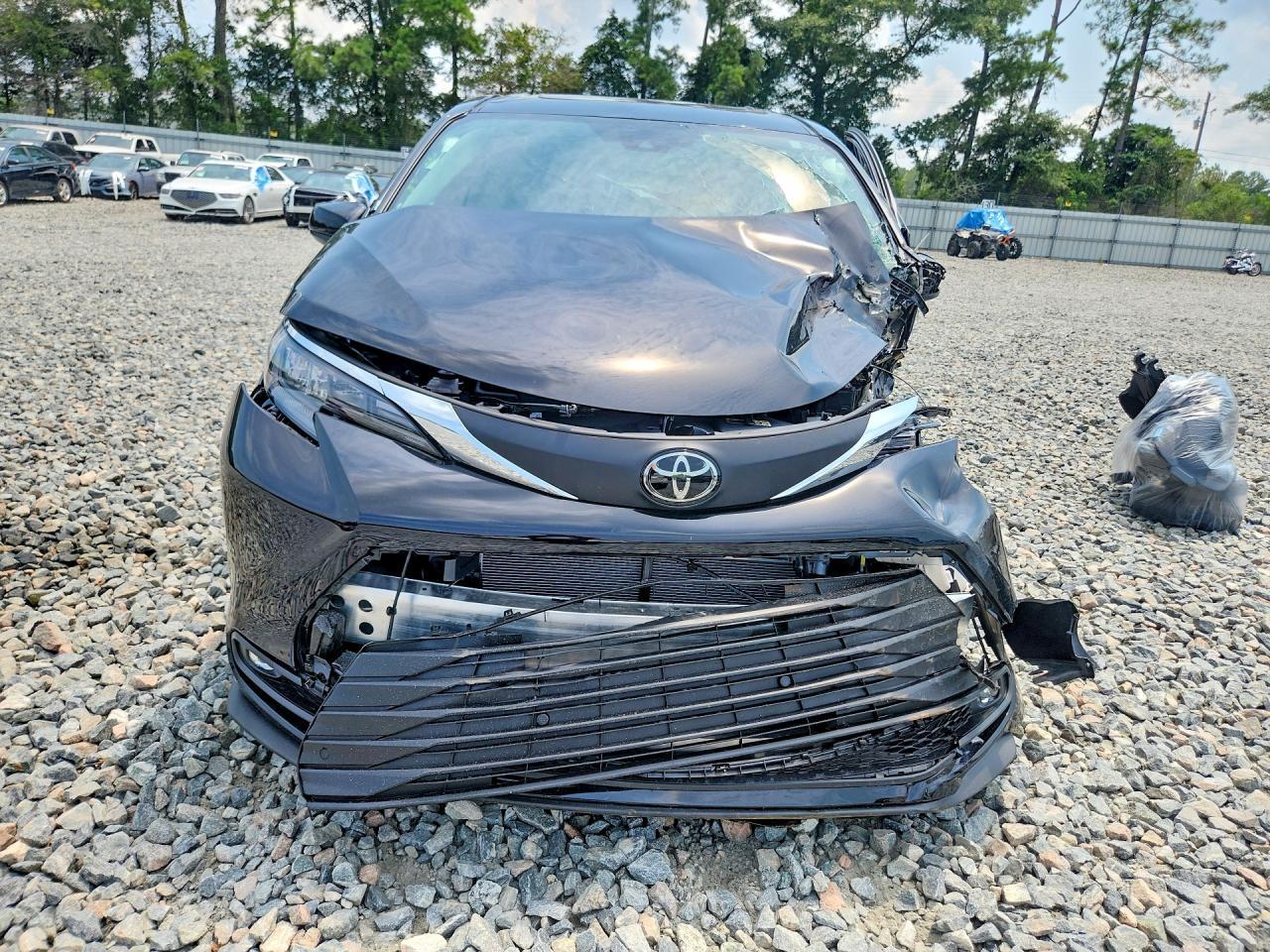 2026 Toyota Sienna Xle 7-Passenger - Image 5