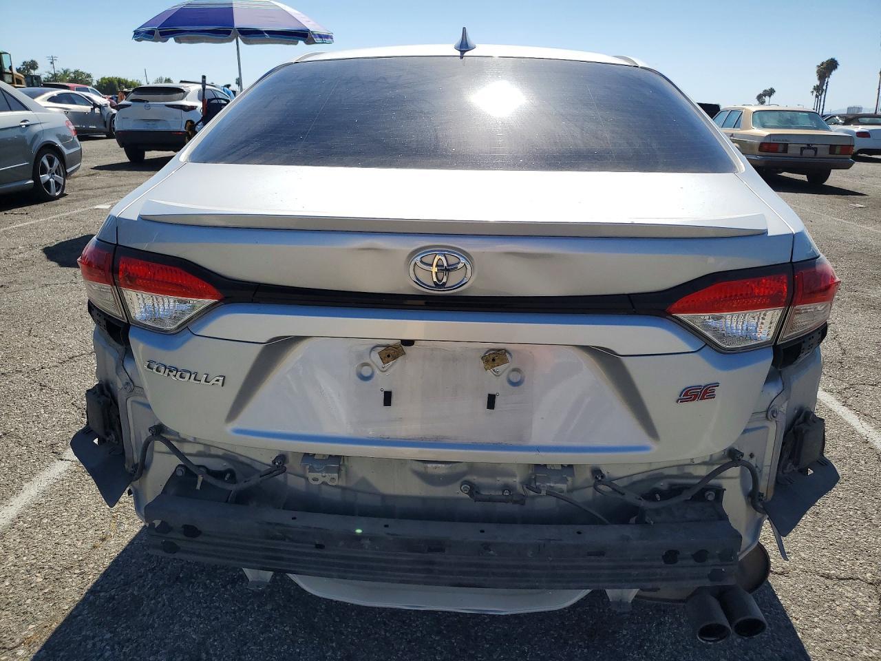 2020 Toyota Corolla Se - Фото 6