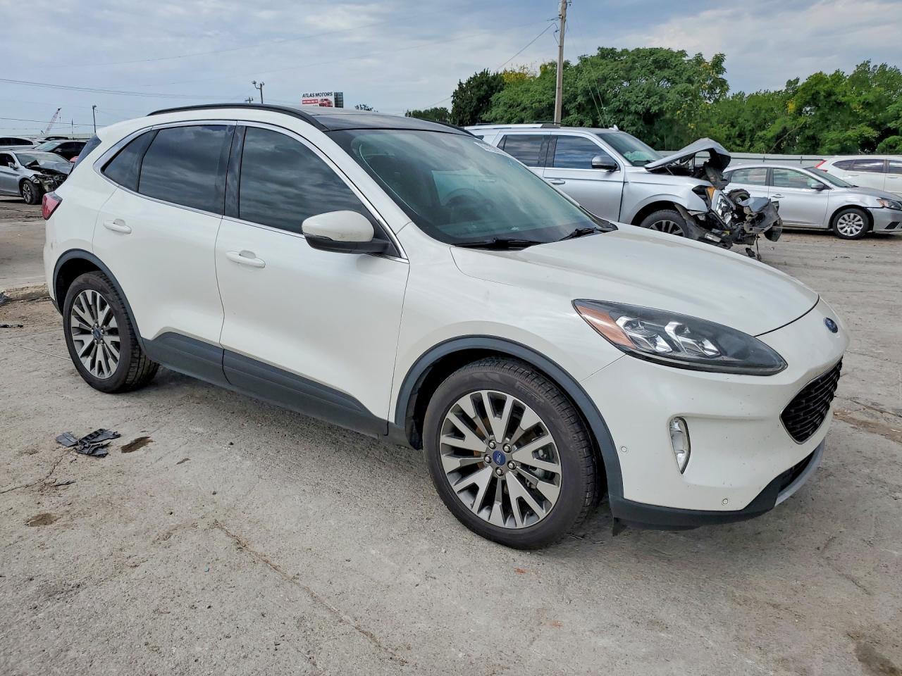 2020 Ford Escape Titanium - Фото 4