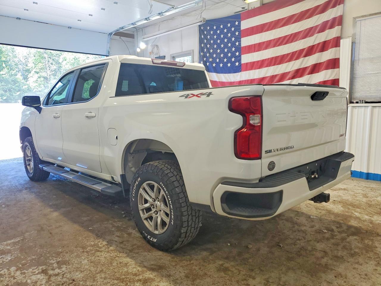 2020 Chevrolet Silverado K1500 Rst - Фото 2
