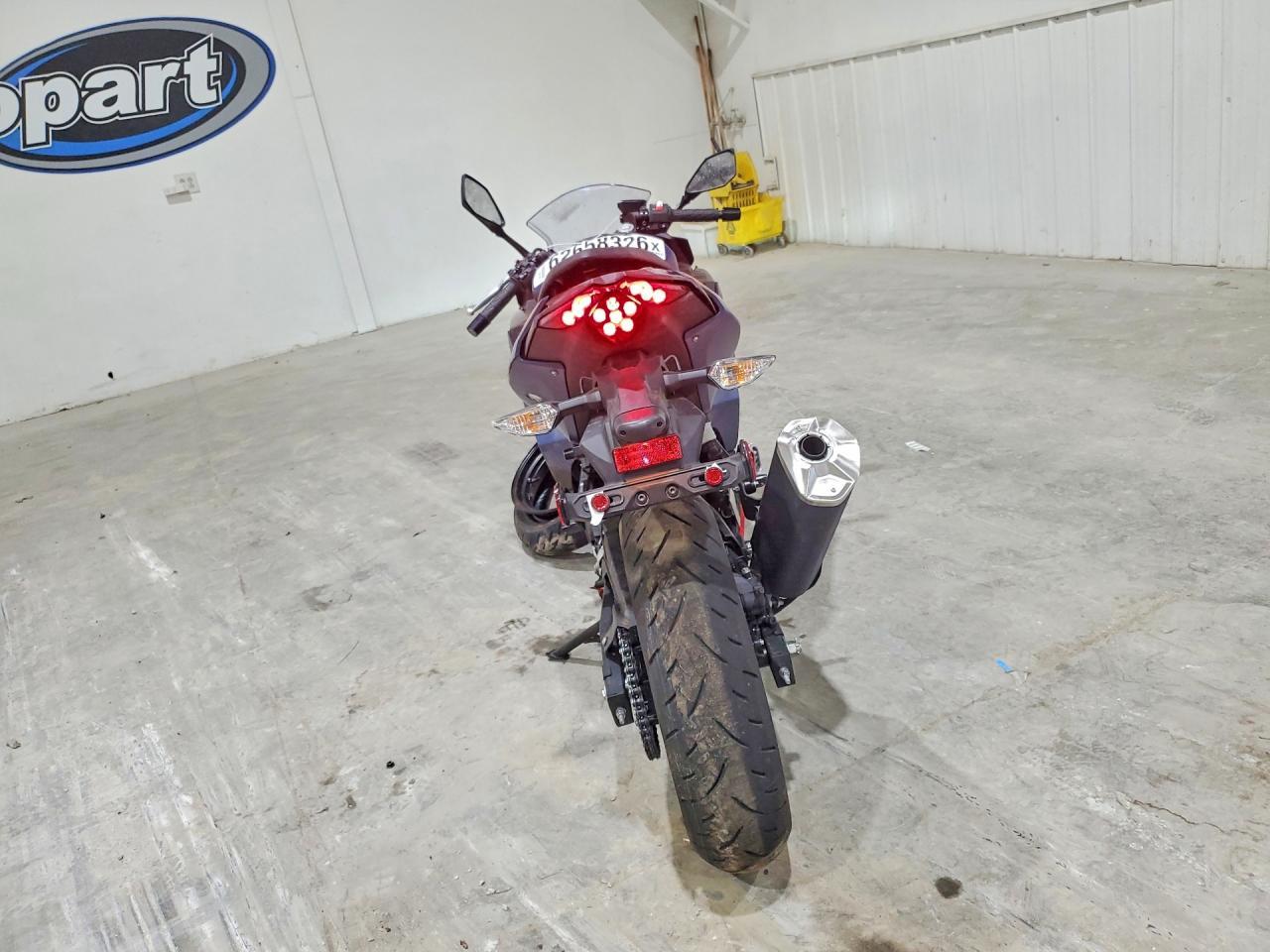 2026 Kawasaki Ex500 - Фото 4