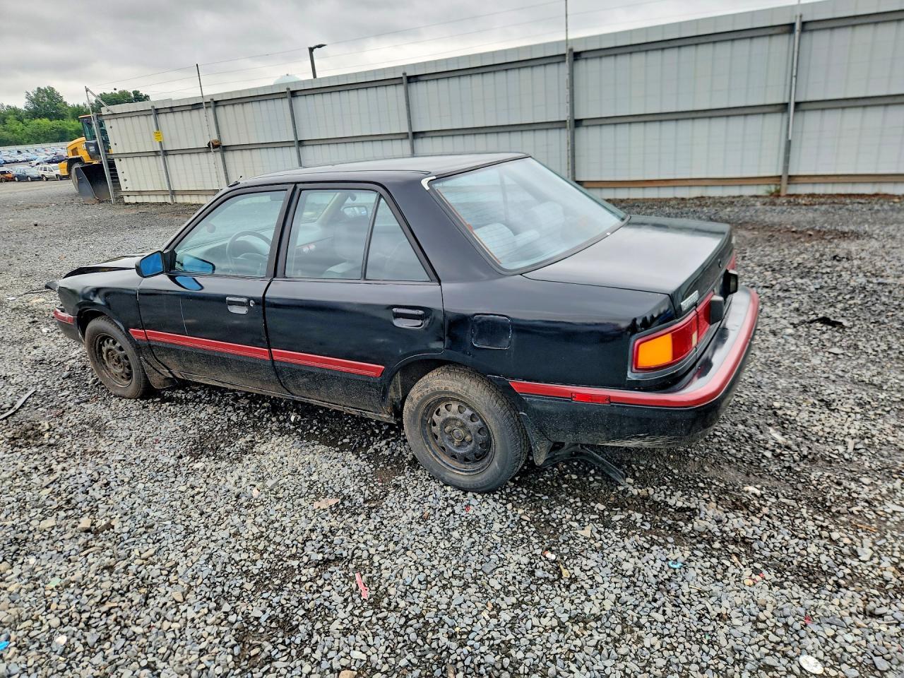 1990 Mazda Protege Se - Image 2