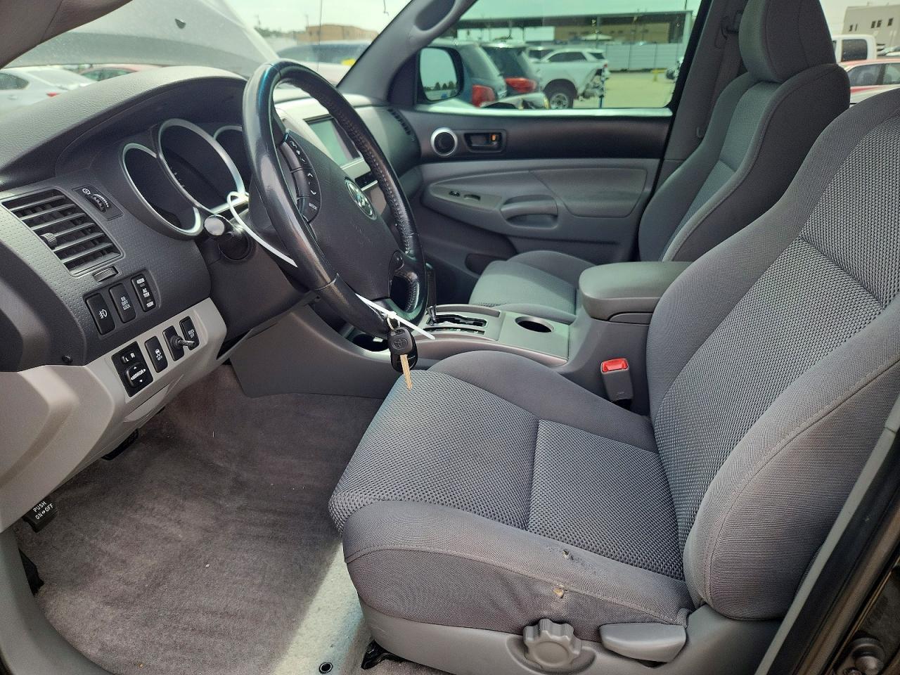2010 Toyota Tacoma Double Cab Prerunner - Image 7