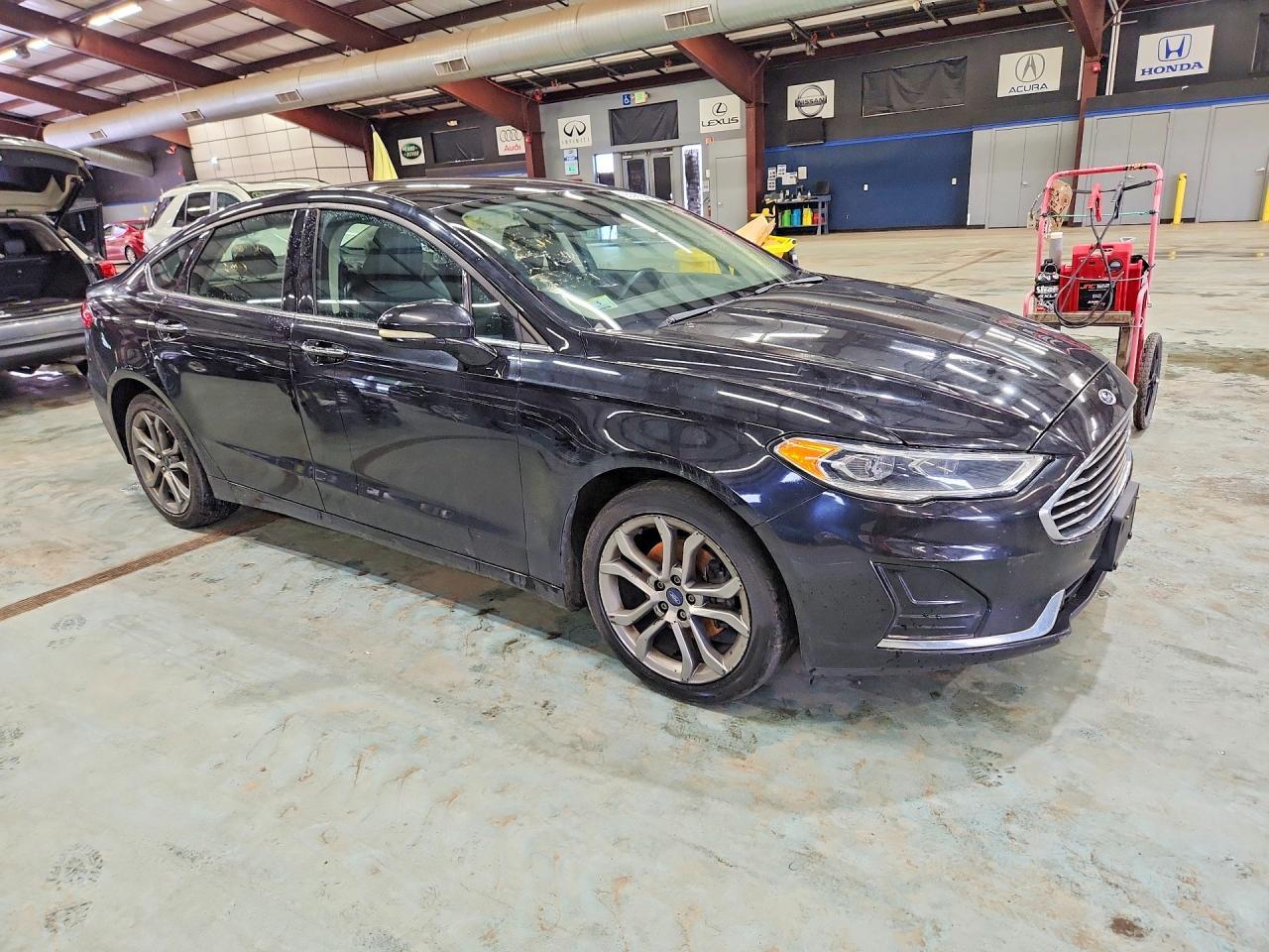 2020 Ford Fusion Sel - Фото 4