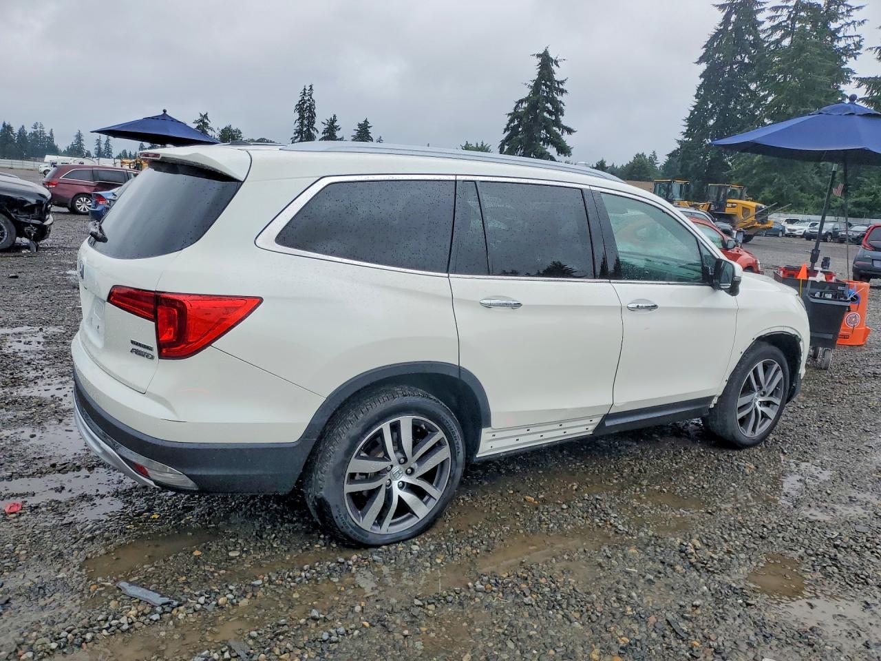 2017 Honda Pilot Touring - Фото 3