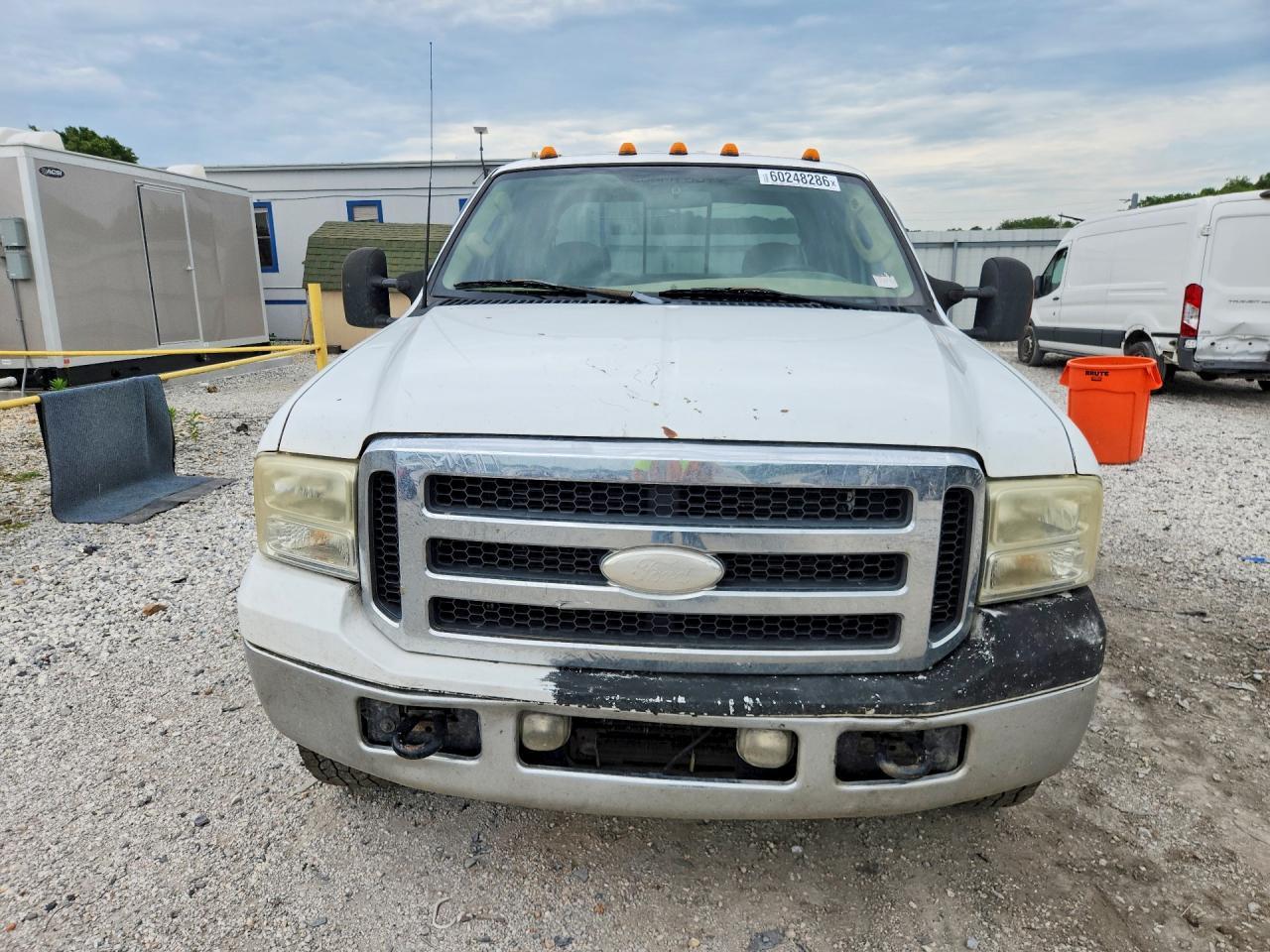 2005 Ford F350 Super Duty - Фото 5