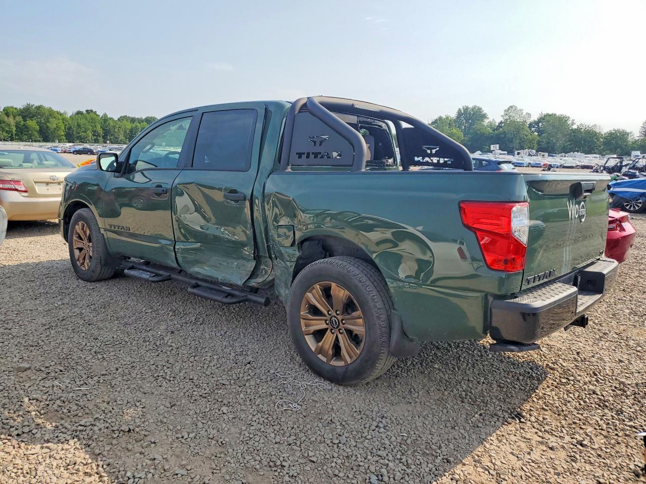 2024 Nissan Titan Sv - Фото 2