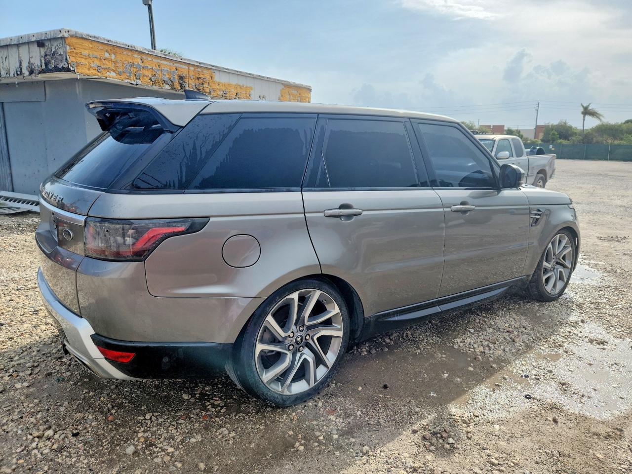 2019 Land Rover Range Rover Sport Hse - Image 3