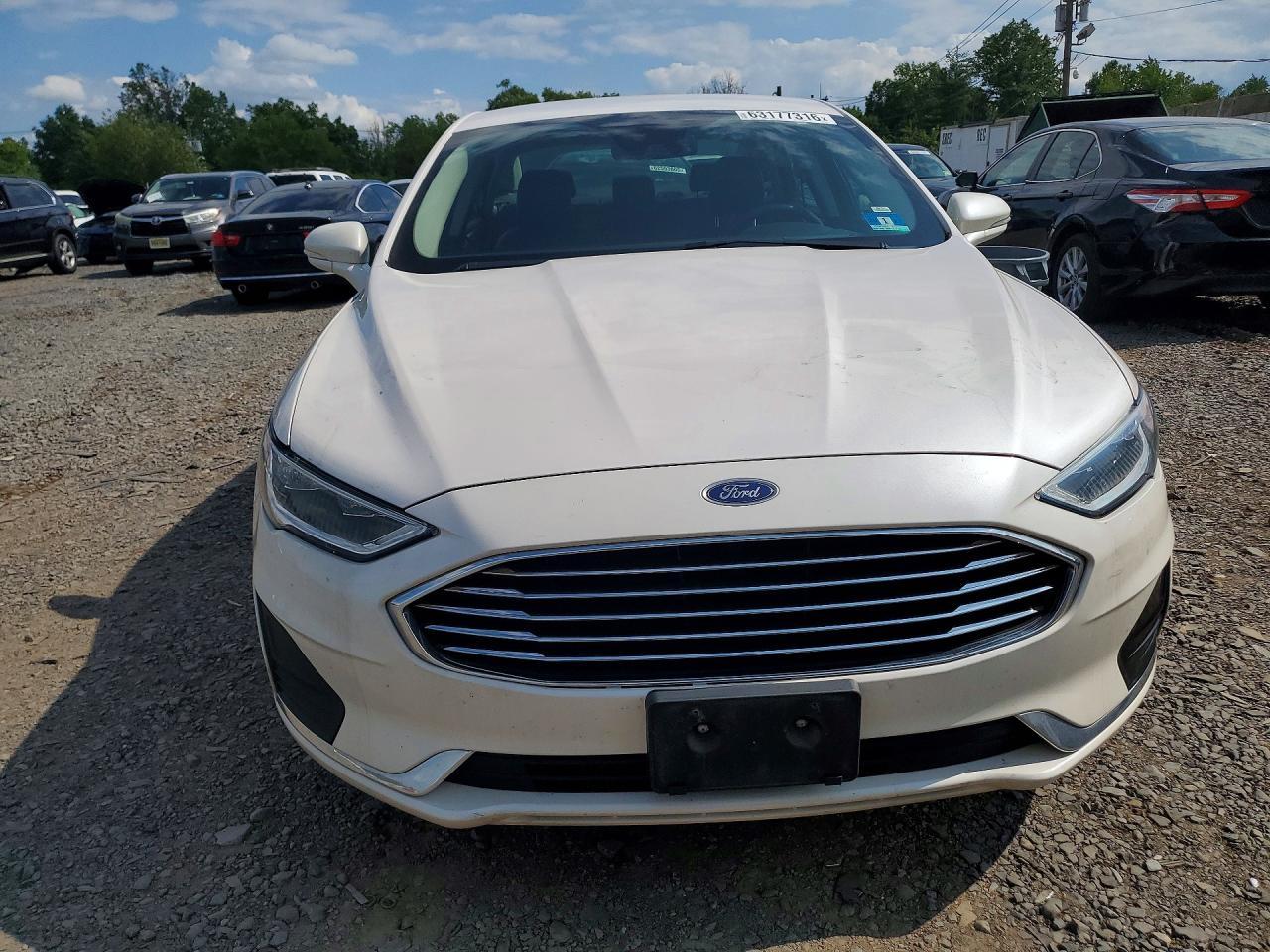 2020 Ford Fusion - Фото 5