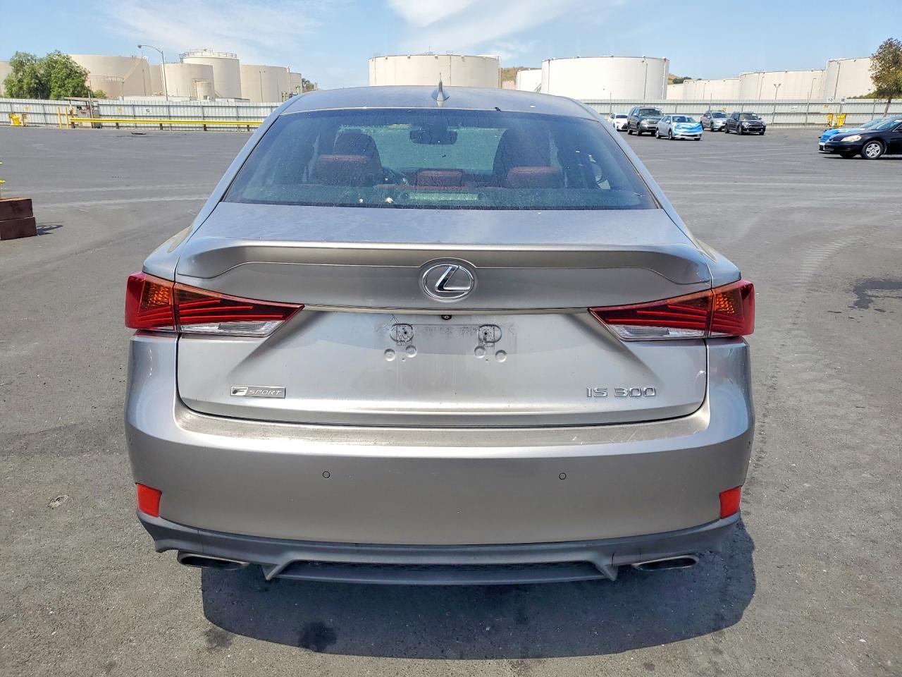2019 Lexus Is 300 - Image 6