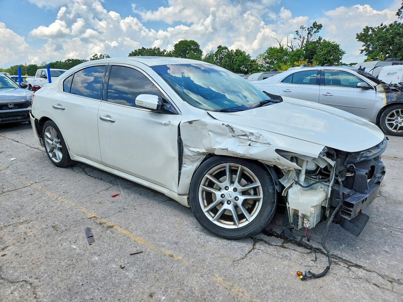 2010 Nissan Maxima 3.5 S - Image 4