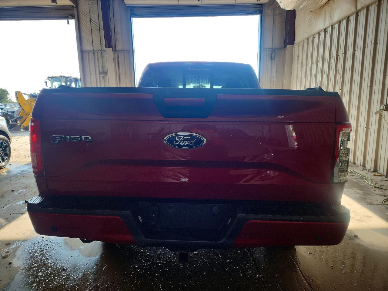 2015 Ford F150 Super Cab - Фото 6