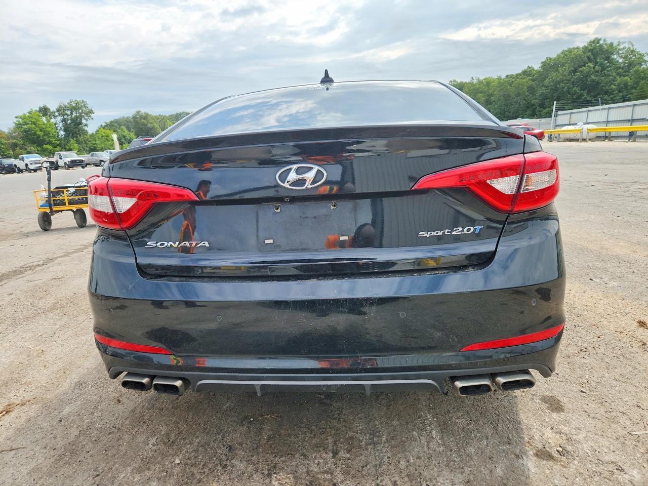 2015 Hyundai Sonata Sport 2.0T - Фото 6