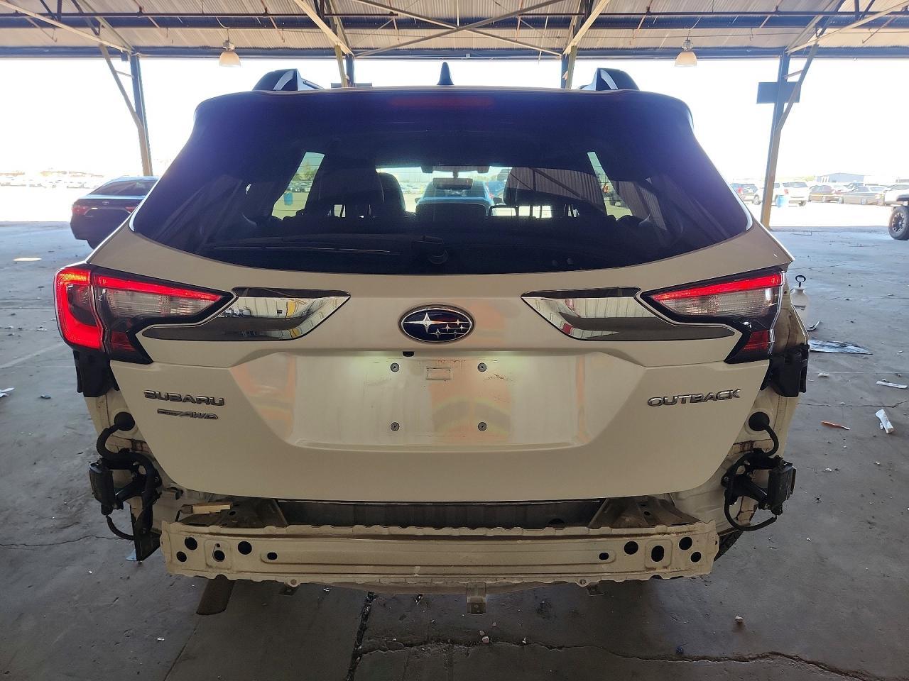 2020 Subaru Outback Limited - Фото 6