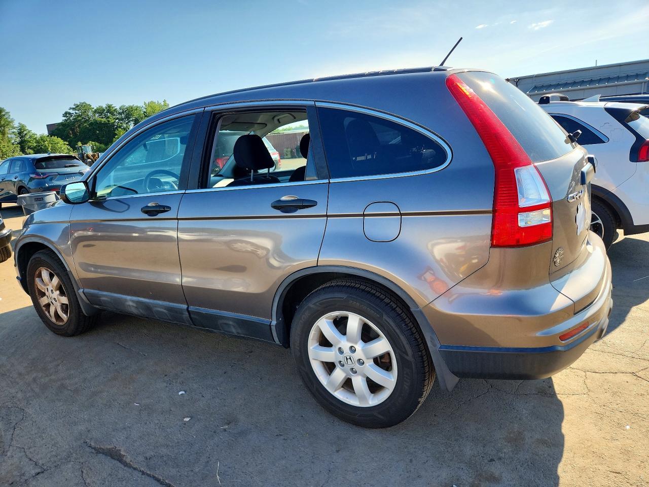 2011 Honda Cr-V Se - Image 2
