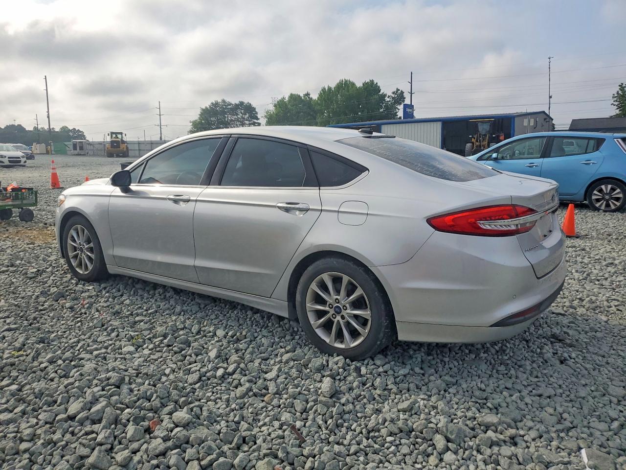 2017 Ford Fusion Se - Image 2