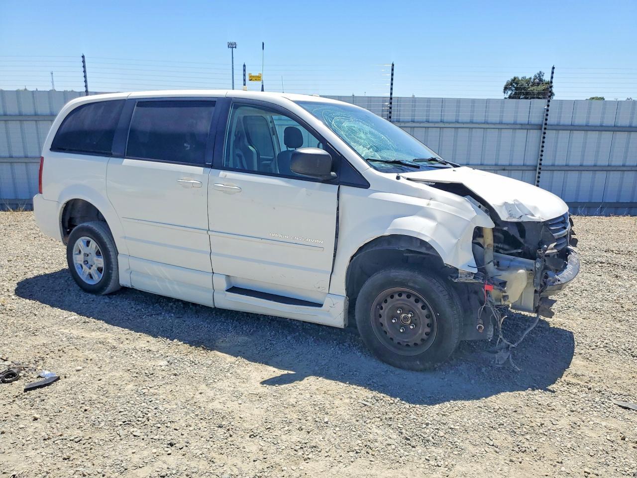 2010 Dodge Grand Caravan Se - Image 4