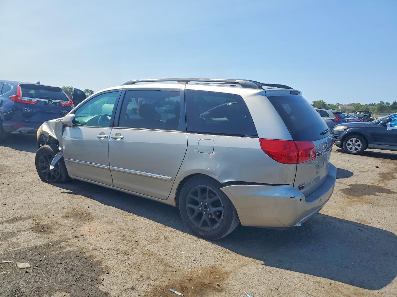 2006 Toyota Sienna Xle Limited 7 Passenger - Фото 2