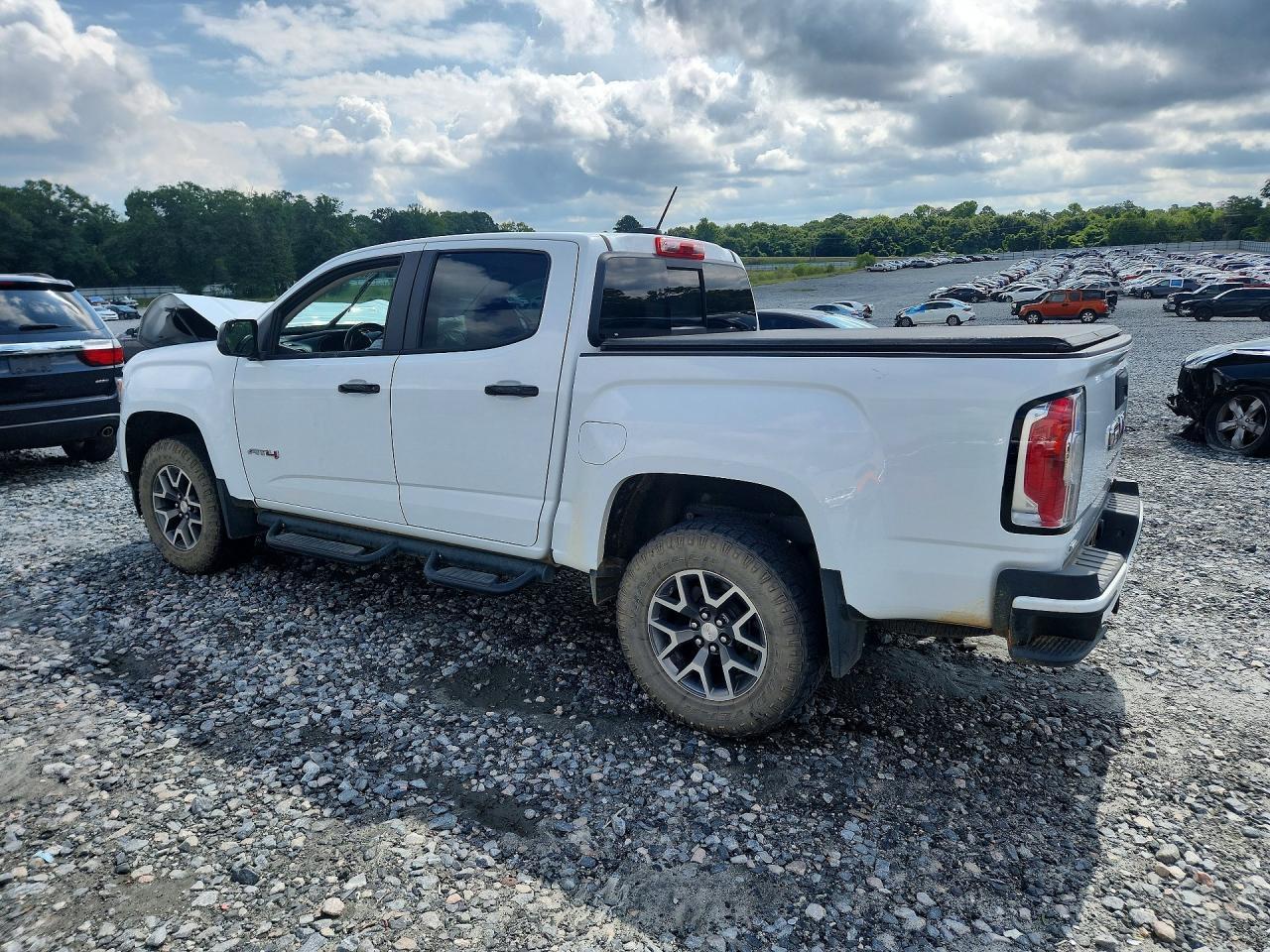 2022 GMC Canyon At4 - Image 2
