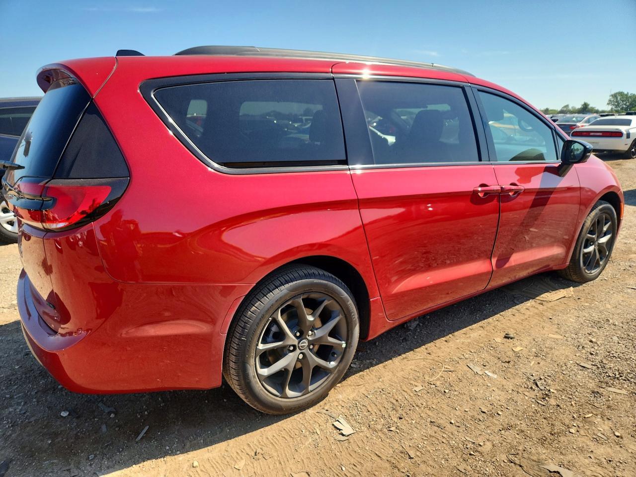 2026 Chrysler Pacifica Select - Фото 3