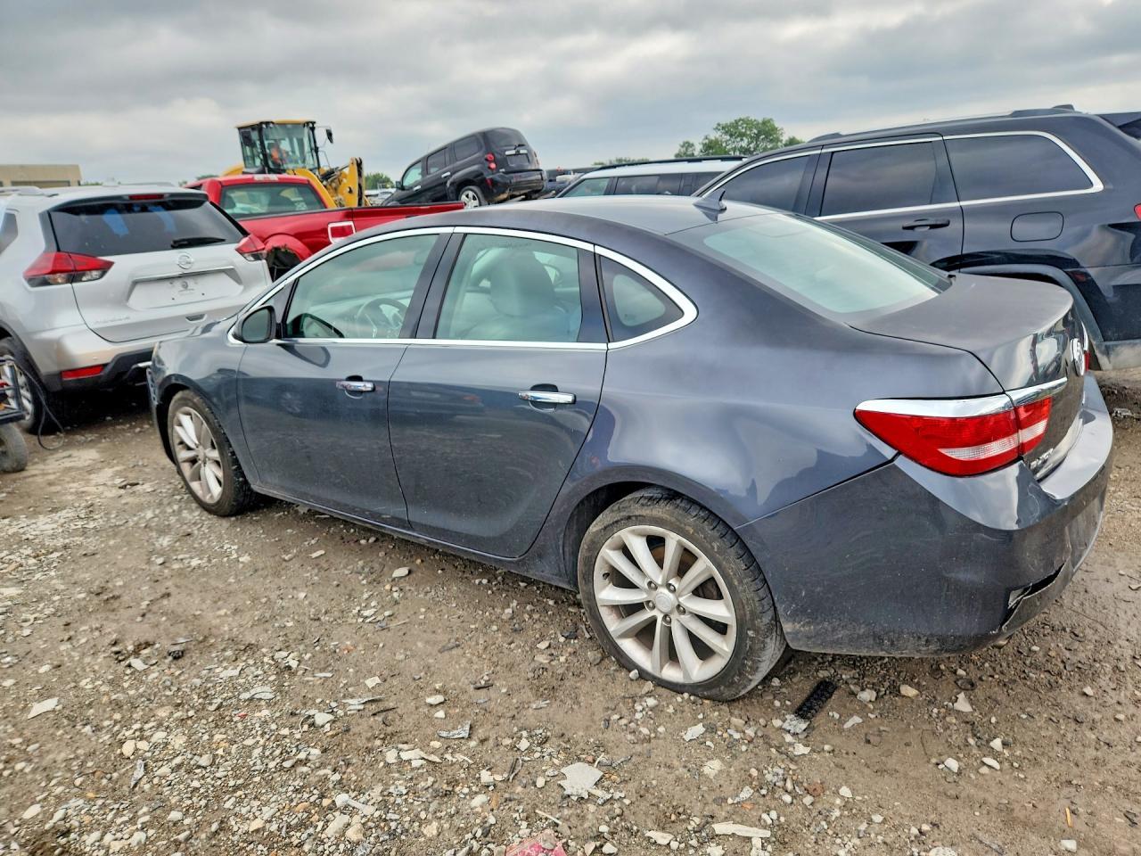 2013 Buick Verano - Фото 2