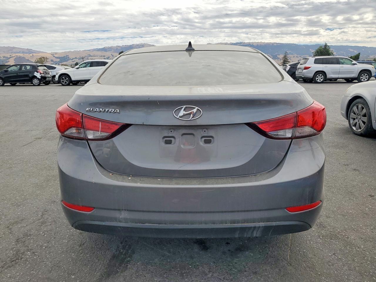2014 Hyundai Elantra Se - Фото 6