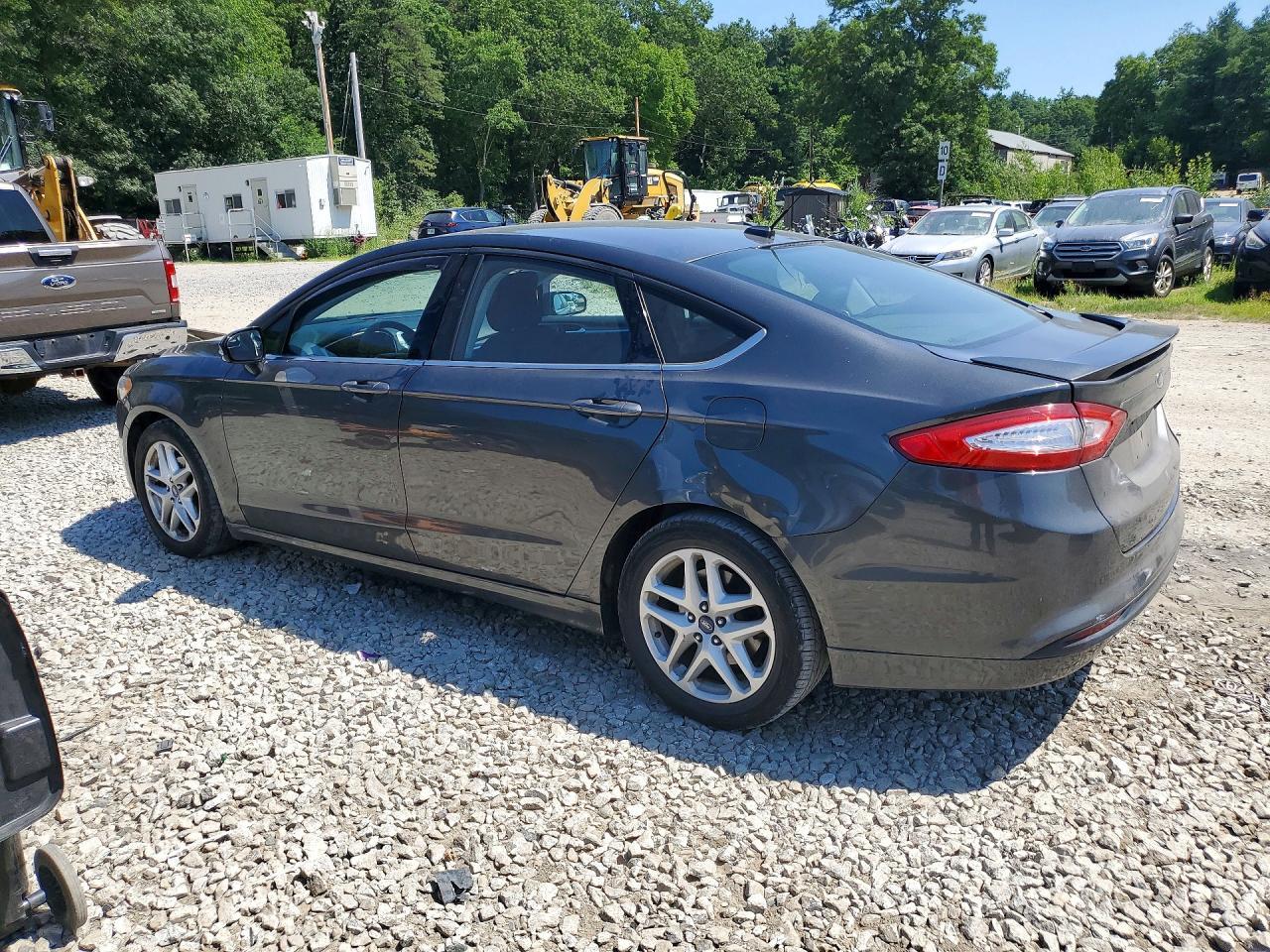 2016 Ford Fusion Se - Image 2