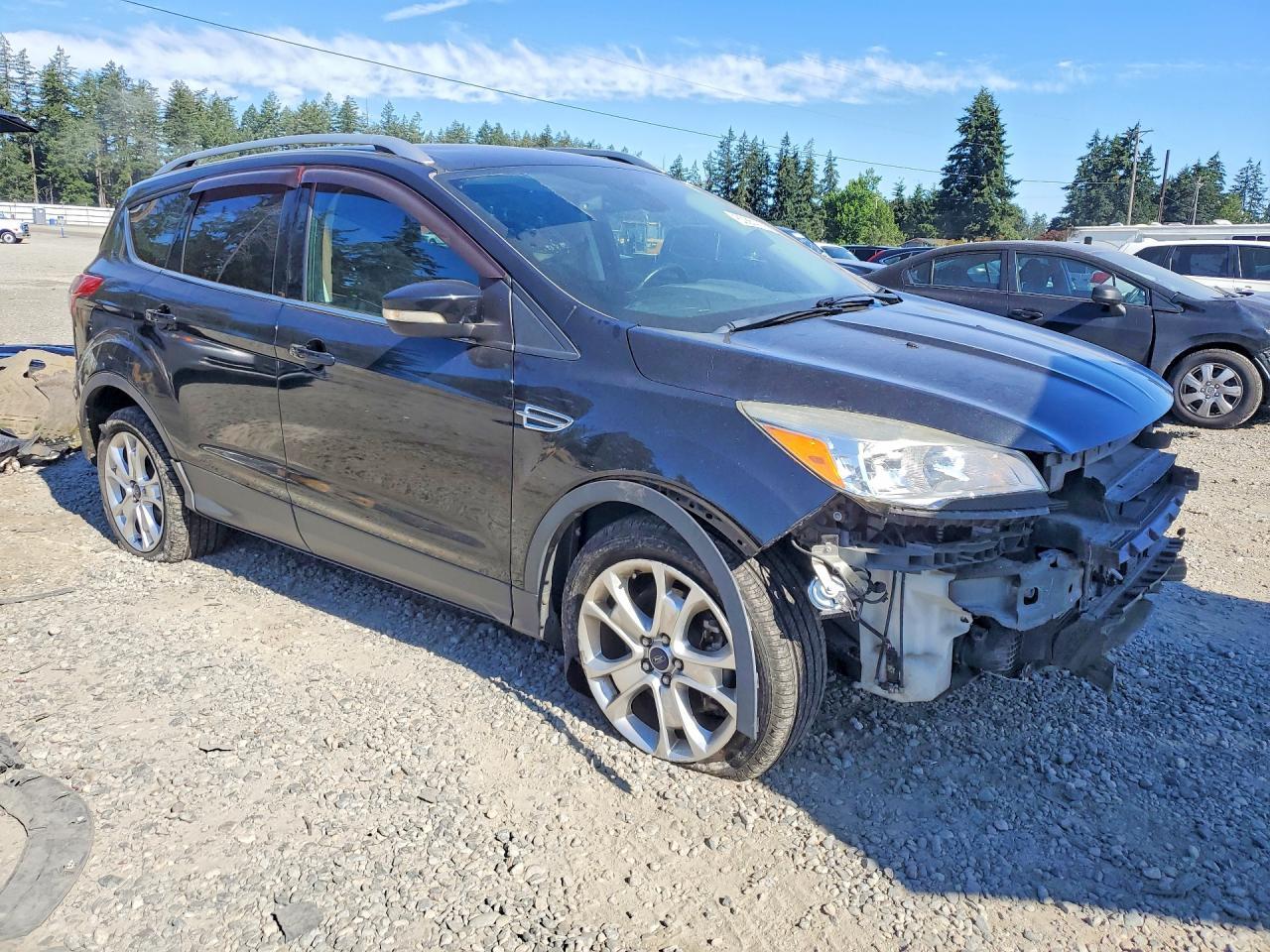 2014 Ford Escape Titanium - Image 4