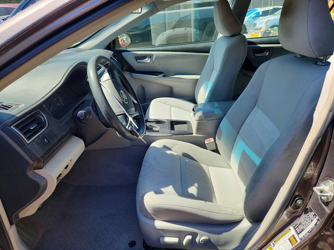 2015 Toyota Camry Le - Image 7