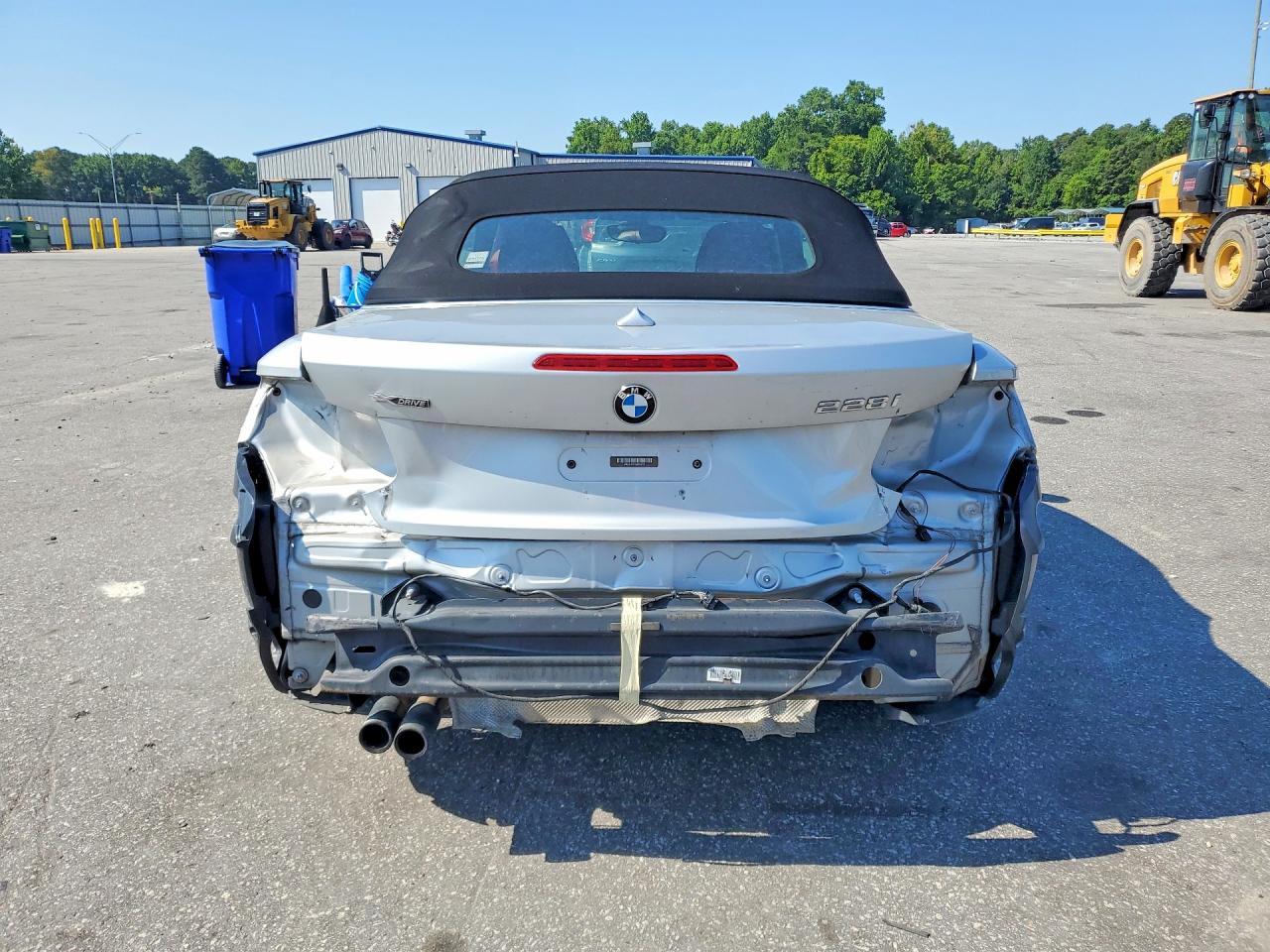 2016 BMW 228 Xi Sulev - Image 6